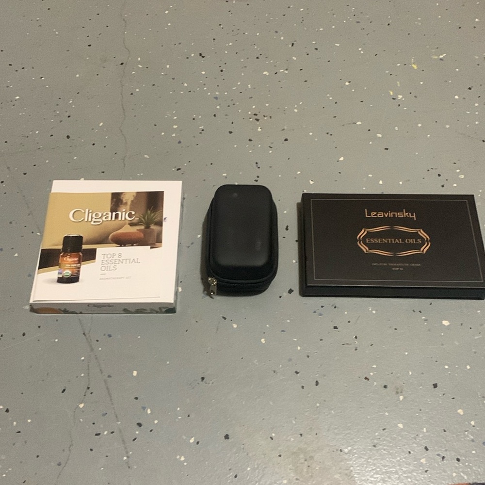 essential oils - Picture 1 of 5